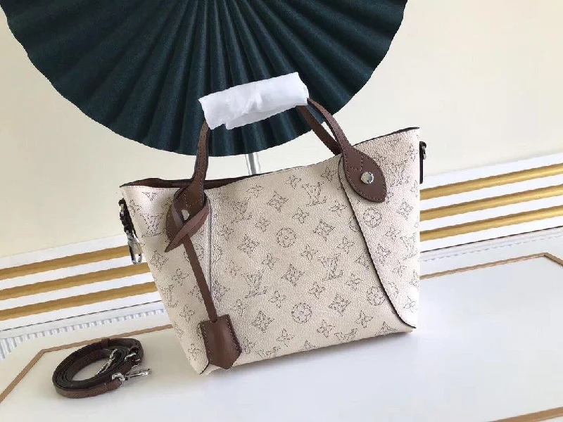 Louis Vuitton Hina PM Bag