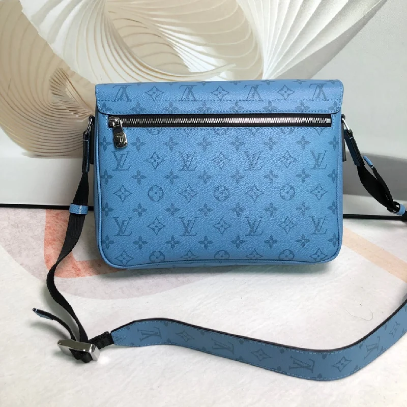 Louis Vuitton Messengerama Bag